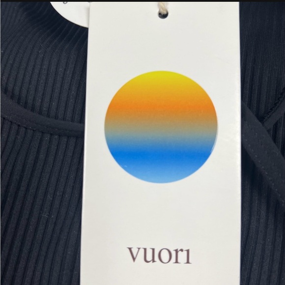 NEW VUORI Ribbed Crop Crisscross Black Tank Top - Picture 4 of 5